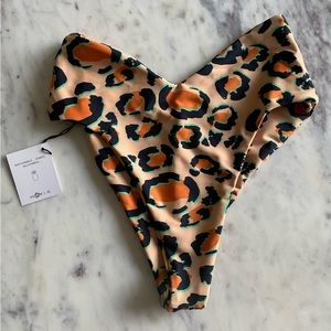 NWT Skatie Melly Bottom